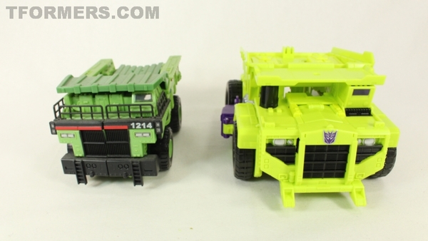 Hands On Titan Class Devastator Combiner Wars Hasbro Edition Video Review And Images Gallery  (95 of 110)